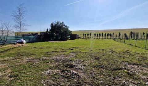 AstonReal: REZERVOVANÉ  pozemok o výmere 1 000 m2 - Malý Slavkov