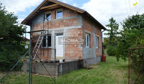 REZERVOVANÉ - Predaj, chalupa Vinosady - VO VÝSTAVBE...