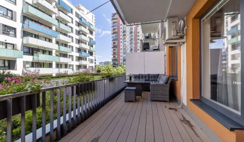 NA PREDAJ EXKLUZÍVNY 2-IZBOVÝ APARTMÁN S TERASOU, NOVOSTAVBA, JÉGÉHO