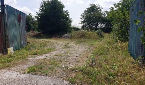 Komerčný stavebný pozemok 2 500 m2 - Trenčianske Bohuslavice, NMnV