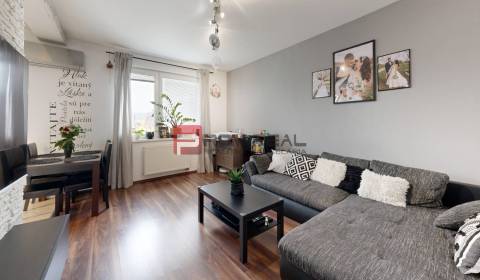 Na PRENÁJOM 2 izbový byt s balkónom na sídlisku Muškát Pezinok
