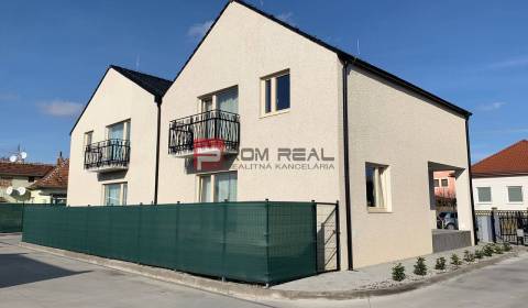 Na predaj 3 izbový byt 85m2 + 2x parking Ivanka pri Dunaji