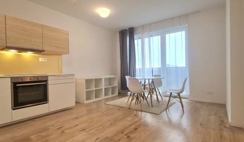 | Priestranný 3-izbový byt | 80 ㎡ | Slnečnice-Petržalka