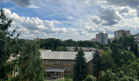Rezervované: 2 izb. byt s balkónom na ul. Nám. Ľ. Štúra - B. Bystrica