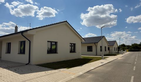 !!! TOP CENA ZA NOVOSTAVBU - NEMČIŇANY !!!