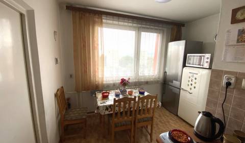 Na predaj, 4 izbový byt v blízkosti centra mesta Piešťany