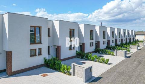 Posledné 4 voľné domy -  B10 Vám ponúka na predaj skolaudované 4-izbov