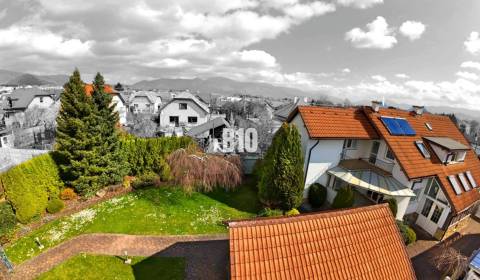 REZERVOVANÉ-VKUSNÝ 6 izbový rodinný dom Martin - Stráne