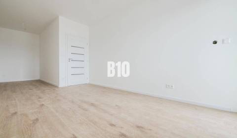 REZERVOVANÉ SLNEČNÝ 2 IZBOVÝ BYT v NOVOPOSTAVENOM PROJEKTE - Bánovce n