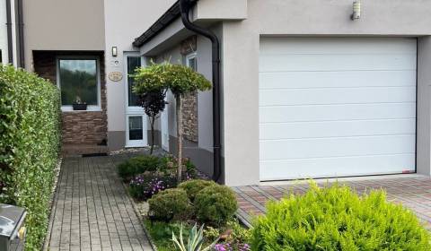 Krásny 4izbový rodinný dom v Holíči, na M. Terézie