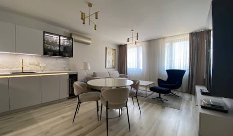 Prenájom luxusný 2 izbový byt, 58 m2, Vysoká ul, parkovanie, BAI.