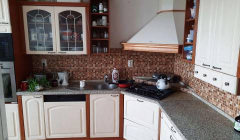 3-izb. byt, Gercenova ul., Petržalka, 4 p./8
