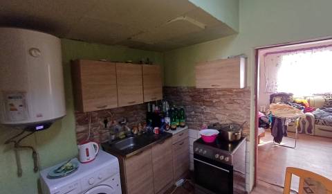 1 izbový Banícky dom na Rožňavskej Bani.