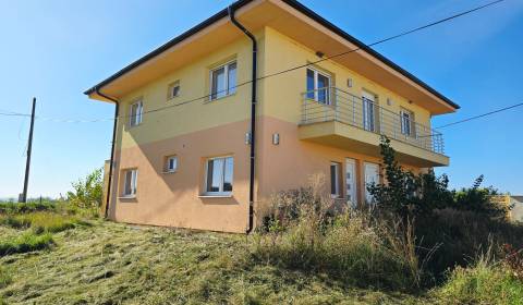 *NA PREDAJ* Novostavba 6 izbový dom Horná Streda