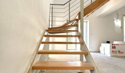 Na predaj 5 - izbový RODINNÝ DOM,  Senec