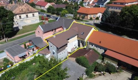 7-izbový dom 190m2 + pozemok 940m2 | Rajka - Maďarsko