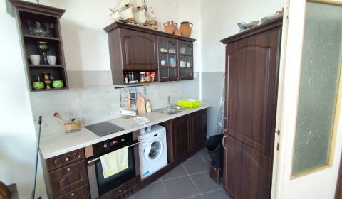 Na prenájom  2-izbový byt - Nové Zámky