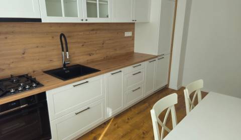 Luxusný 2 izbový byt 63m2,Vajanského , Piešťany