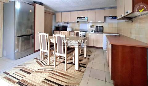 Predaj, rodinný dom Tôň