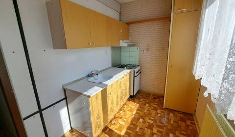 PREDANÉ: 3i byt s loggiou, 64m2, Dolný Kubín - Veľký Bysterec