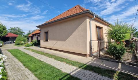 REZERVOVANÝ! Bývanie na vidieku, Bratislava 20 km, Horné Janíky