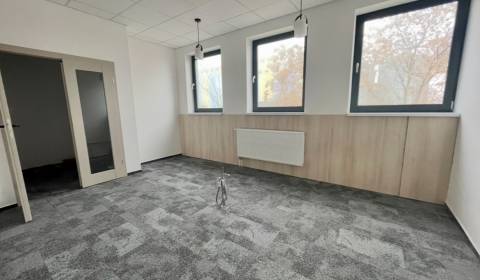 Moderné Nové kancelárie na PRENÁJOM - 20 - 30 m2