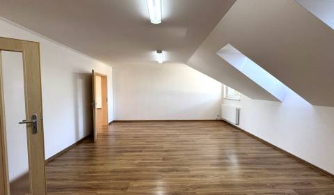 Na prenájom 120m2 kancelárie SABINOV