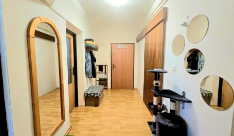 Priestranný 3-izbový byt (72 m² + balkón) – Sokolovce, výhodná kúpa !