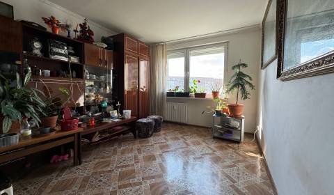 Predáme bezbarierový 2 izb.byt- Nové Zámky