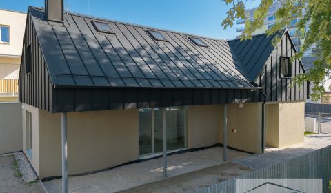 Nový 4-izbový rodinný dom na bývanie aj ako sídlo firmy – Vrakuňa