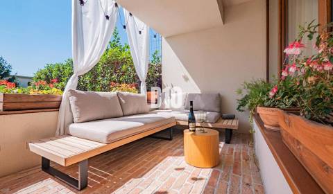 PRIESTRANNÝ rodinný dom v TOP lokalite NITRA - ZOBOR