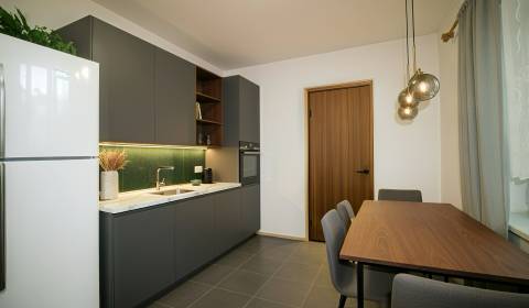 Predaj, rodinný dom, Marček, Exkluzívne Reality IQ