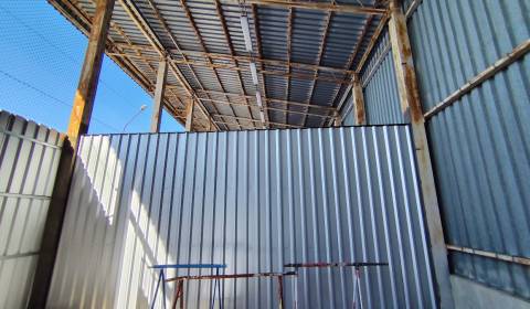 Sklad 42m2 na Chrenovej