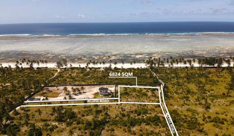 POZEMOK NA DRUHEJ LINII PRI PLÁŽI V BWEJUU