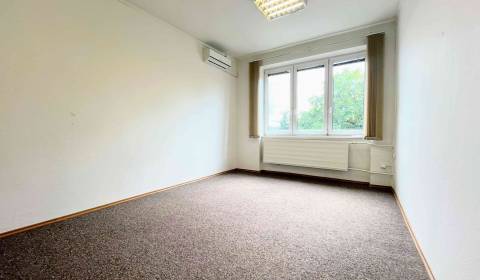 Prenájom kancelárskych priestorov s parkovacím miestom v Nitre