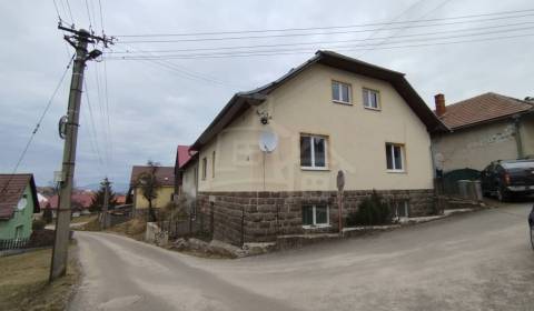 Rodinný dom - Horná Štubňa s bývaním na prízemí aj na poschodí