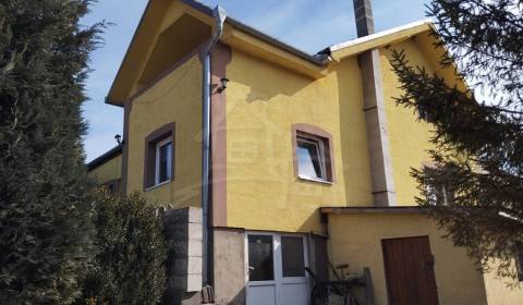 Kde ticho šepká a komfort splýva s prírodou – váš nový domov v Hornej 