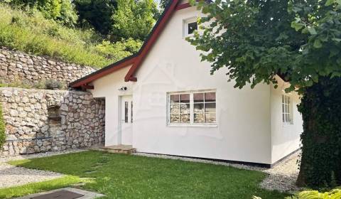 Nová chalupa bez investícií v obci Hačava