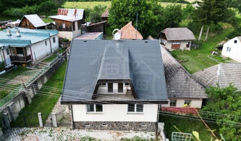 Veľký pekný dom v malebnej obci Nová Lehota na predaj