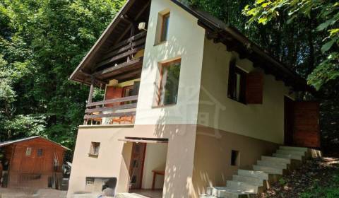 Rekreačná chalupa (chata) v lone nádhernej prírody v Mojtíne na predaj