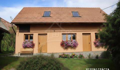 Chalupa v čarovnom prostredí lazov pri Hornom Tisovníku.