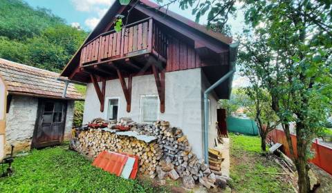 Chalupa v Brehoch pri Novej Bani