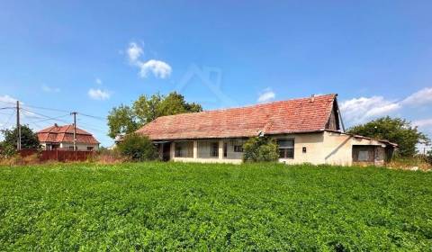 Vidiecky domček s dušou v kúpeľnom meste Nesvady