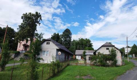 Sen o vidieckom živote - Dva domy na 2332 m² v malebných Čelovciach ča