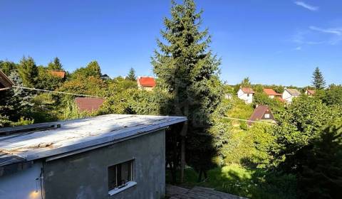 Chata v Stupave, pokojné miesto na víkendy a relax v prírode