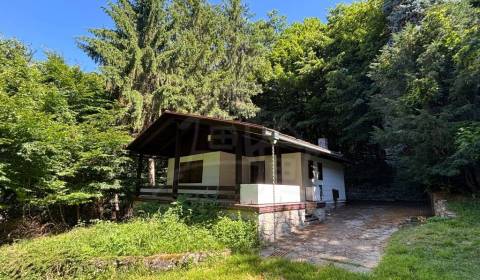 Murovaná chata pod Pajštúnom, váš nový domov v lese, Stupava