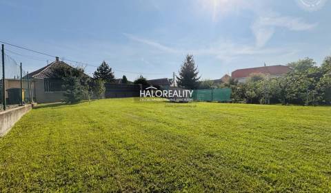 Predaj, pozemok pre rodinný dom   794 m2 Galanta, ča...