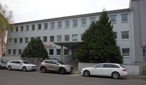 Kancelárske priestory na Sabinovskej ulici (Ružinov), 125 m2