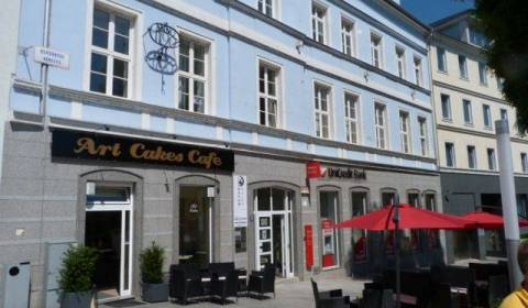 Kancelárske priestory 140 m2 v historickej budove na Hurbanovom námest