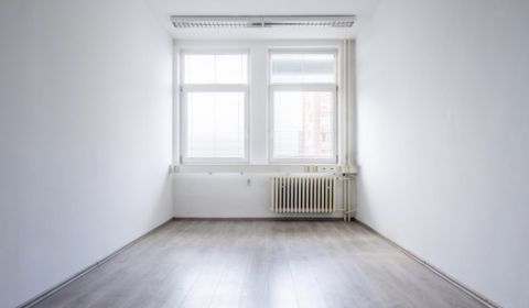 Kancelársky celok 72m2, Za kasárňou, Nové Mesto